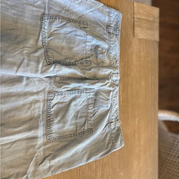 LOFT Tencel Relaxed Jogger Pants, Light Denim, size 4 super soft - Picture 7 of 9